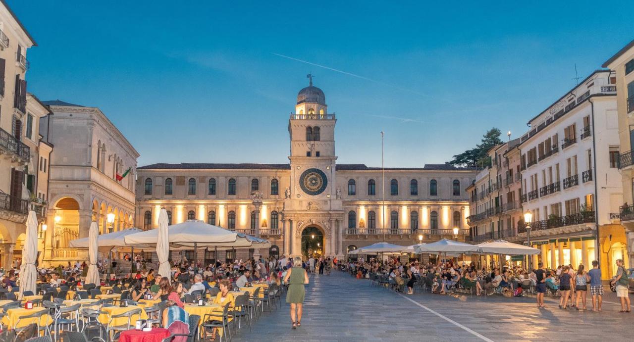 Hotel Casa Del Pellegrino بادوفا المظهر الخارجي الصورة